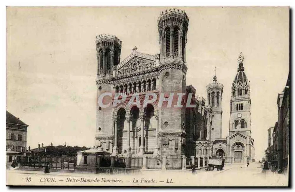 LYON — Notre-Dame-de-Fourvière — A Fachada — LL. - Frente
