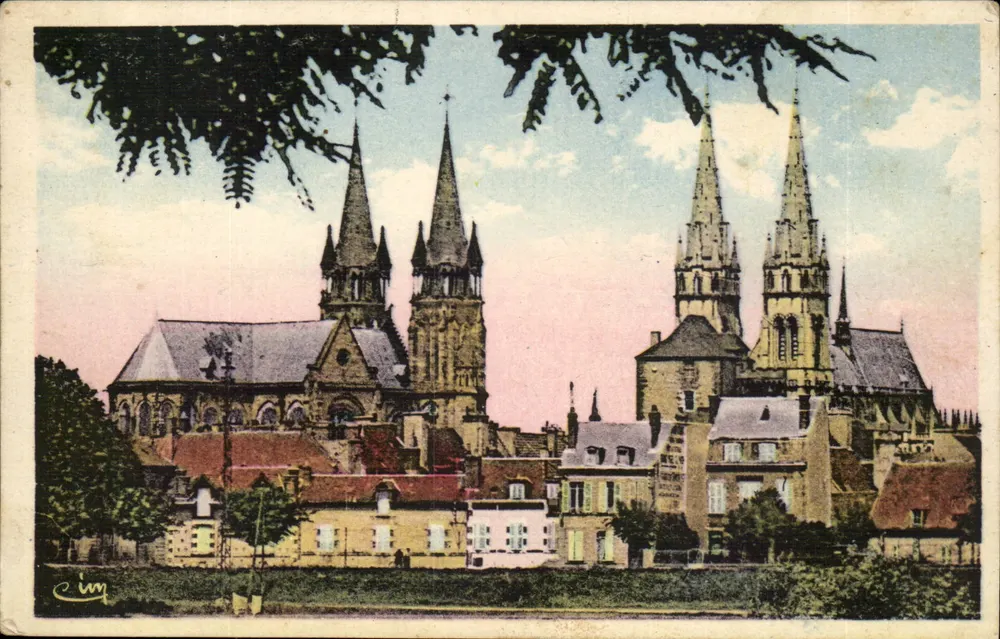 Moulins (Allier) — Die Kathedrale und das Heilige Herz — Verlag Cim - Vorderseite