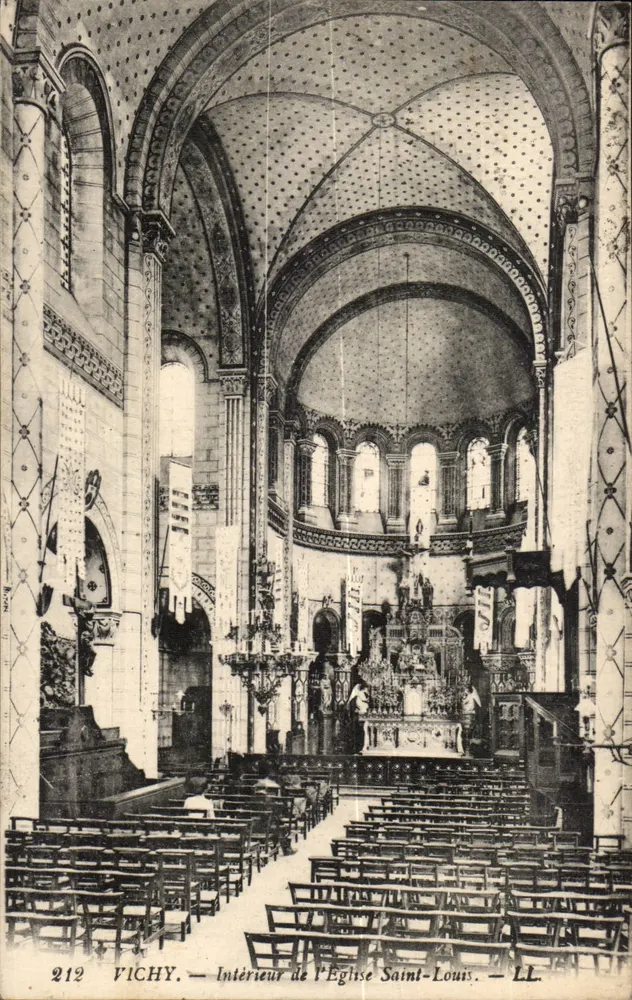 Vichy — Interior de la Iglesia de San Luis — LL, n° 212 - Anverso