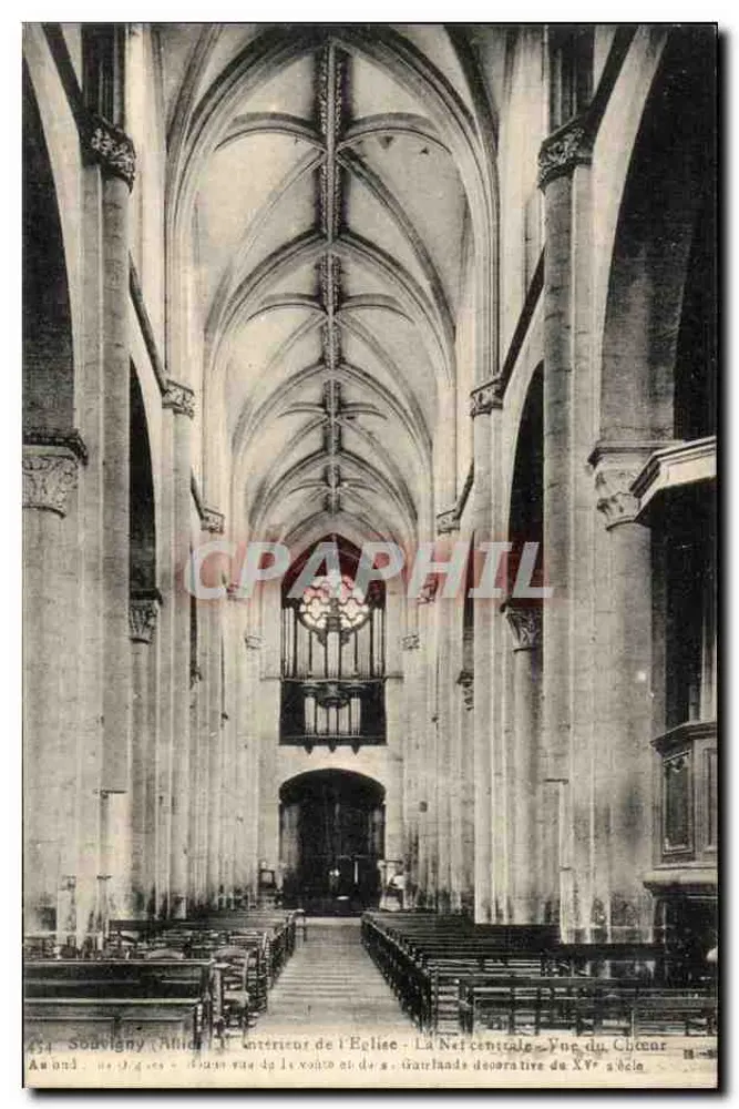 Soubigny (Aube) — Intérieur de l'Église. La Nef centrale — Vue du Chœur. Voûte décorative du XVᵉ siècle - Recto