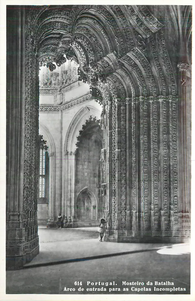 Eingangsbogen zu den unvollendeten Kapellen — Mosteiro da Batalha, Portugal — Édition TORRES, n° 614 - Vorderseite