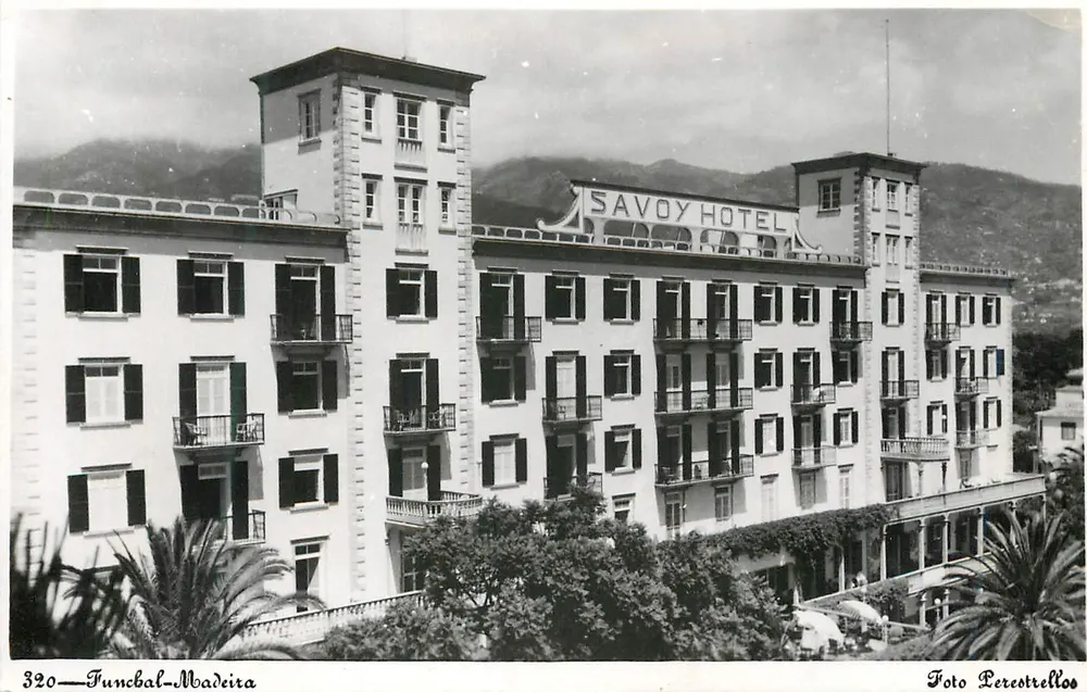 Hotel Savoy — Funchal-Madeira — Foto Perestrellos n°320 - Frente