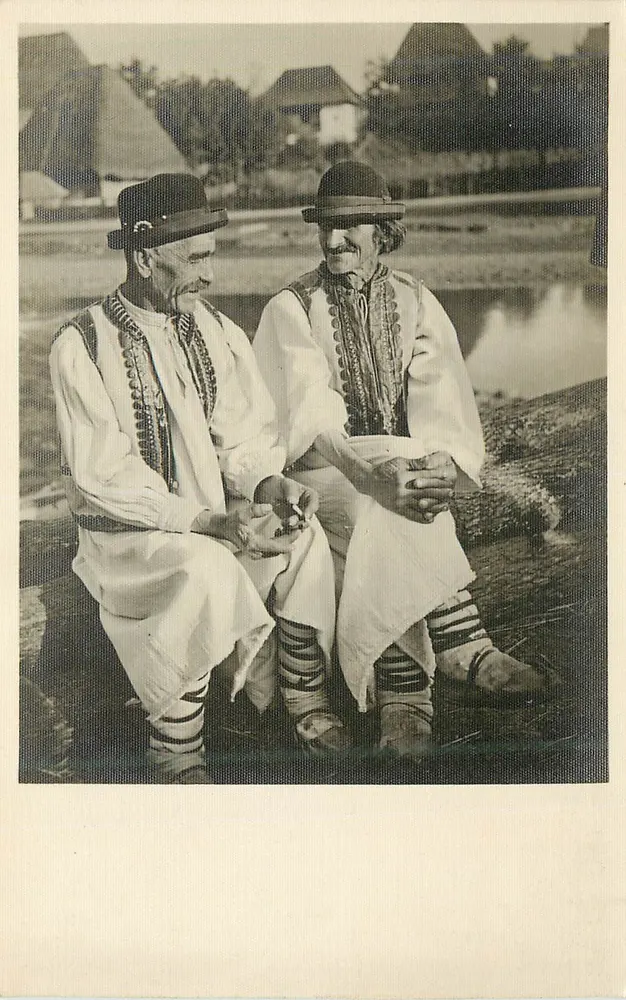 Tăranî români din Morlaca — Foto orig. J. Fischer, Sibiu — n° 823 - Frente