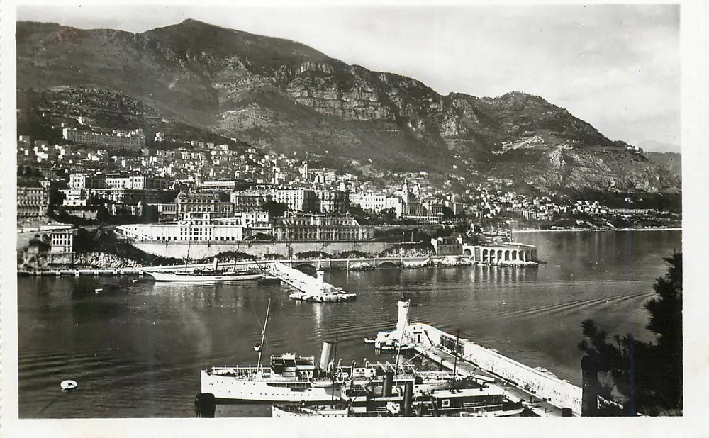 Monaco - Eingang zum Hafen und Blick auf Monte-Carlo — Les Belles Éditions Françaises, 2, rue Trachel, Nice - Vorderseite