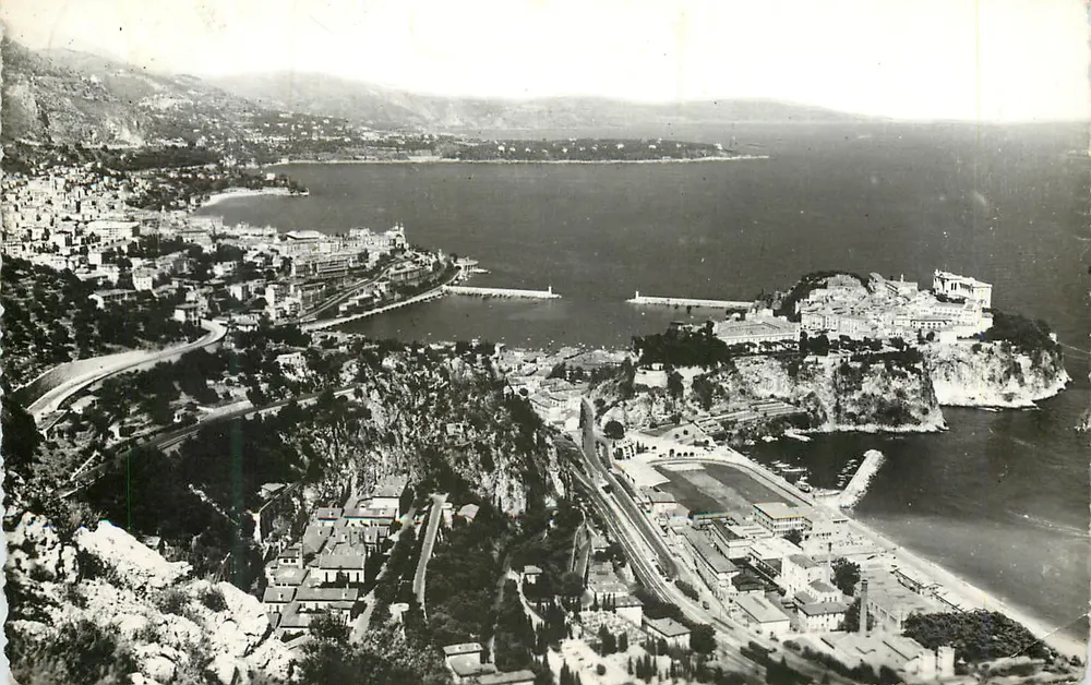 Monte-Carlo — Vista geral — Edições Francesas Azur n° 802 - Frente