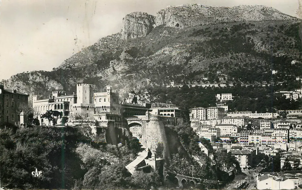 Monaco — Schloss des Prinzen und Felsenkopf des Hundekopfes — C.A.P. « REAL-PHOTO » - Vorderseite