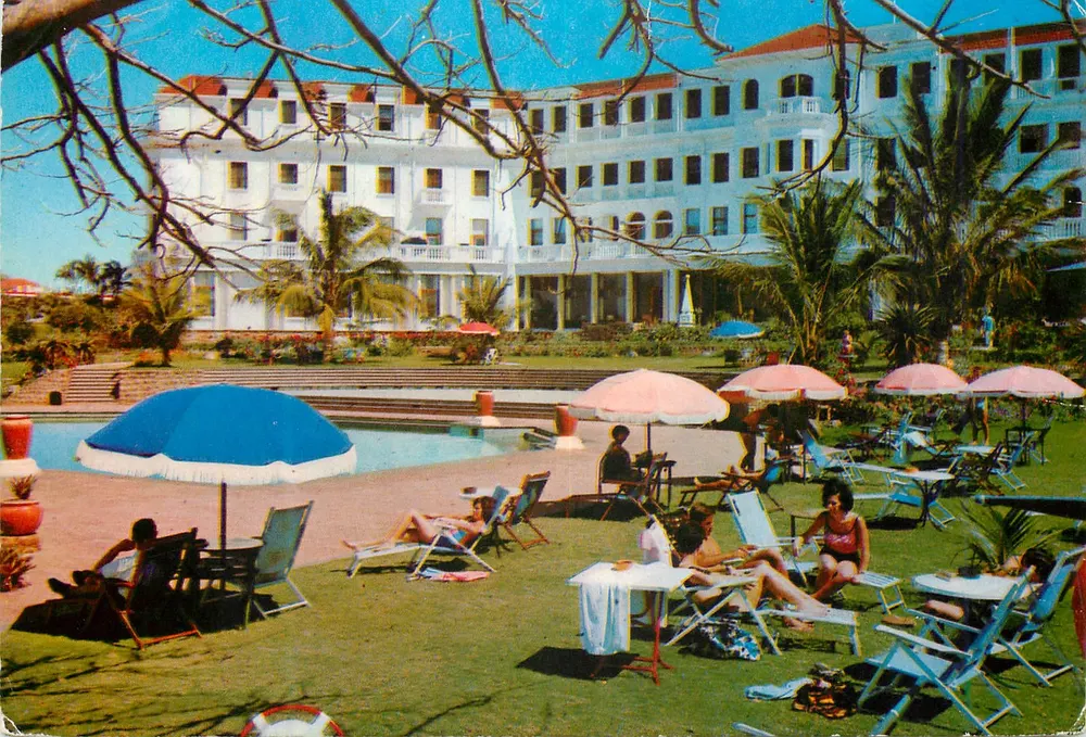 Hotel Polana Lourenço Marques — Moçambique — editor Bilhete Postal - Frente