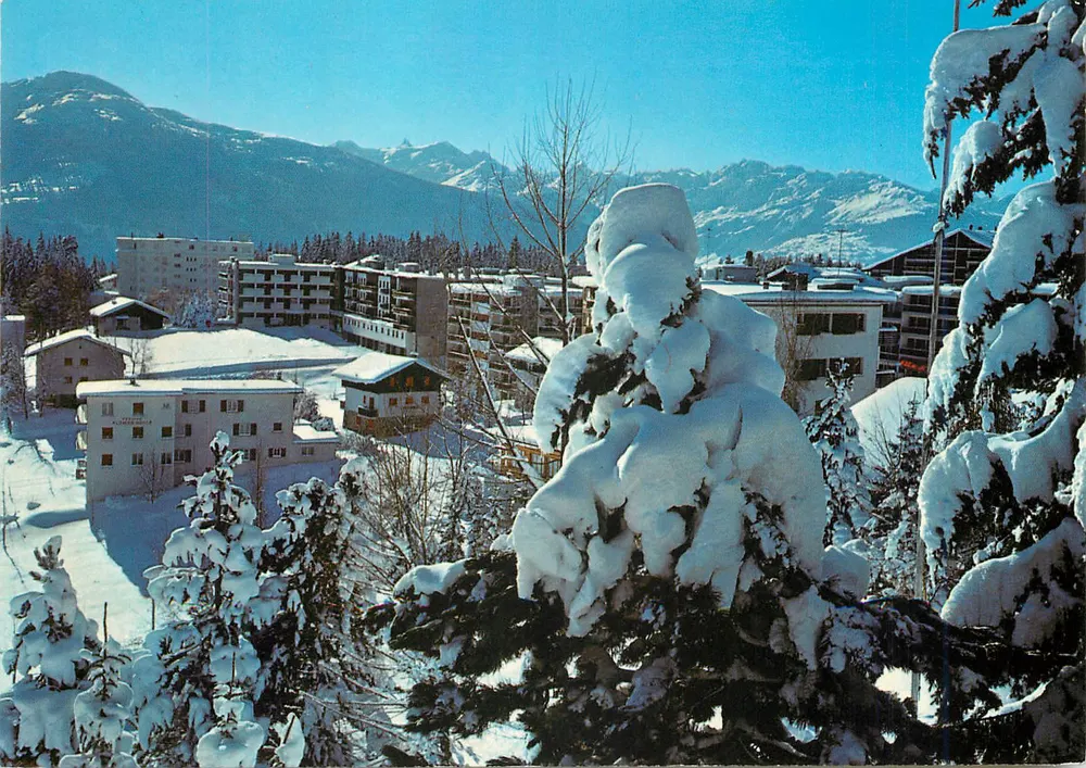 Crans-sur-Sierre (alt. 1500 m) — Vista parcial de la estación — Photoglob-Wehrli SA, Zúrich/Vevey - Anverso