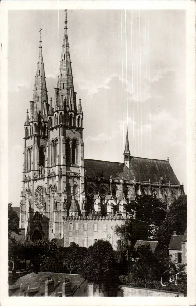 Moulins — A Catedral — REAL-PHOTIL - PARIS - Frente