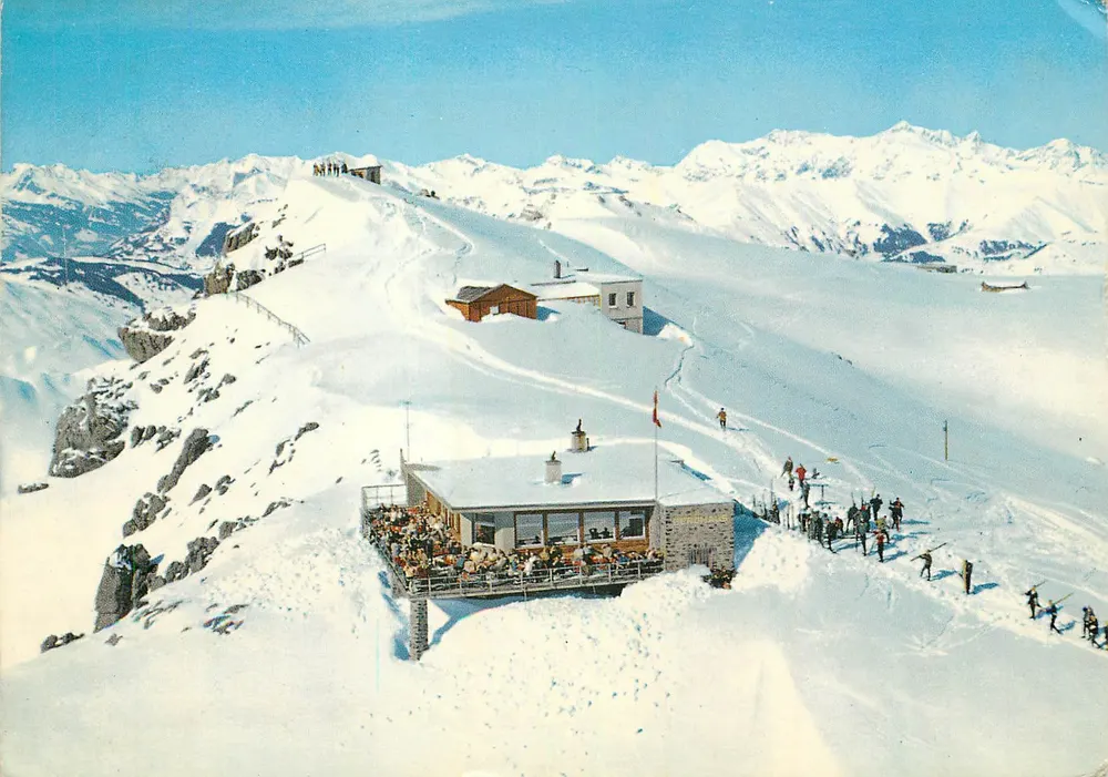 Berggasthaus Weissfluhgipfel (2846 m) — Davos, Suíça — Photoglob-Wehrli AG, Zürich - Frente
