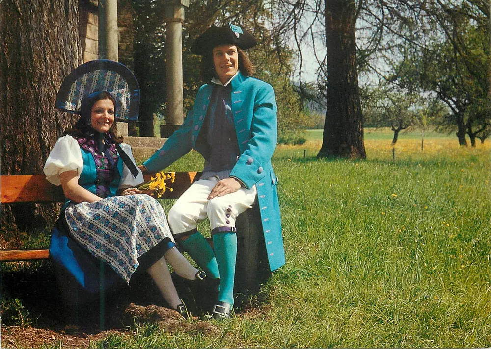 Festa dos Enólogos — Vevey 1977 — Trajes: Jean Monod — No 12 - Frente