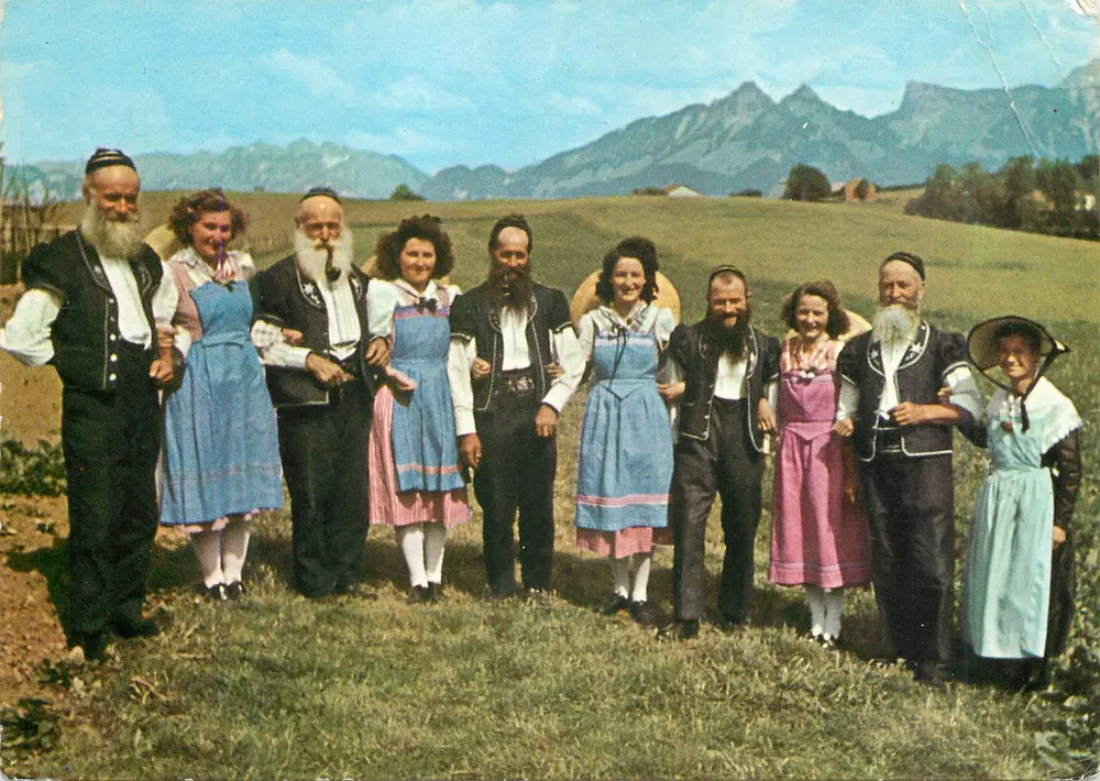 Trajes da Gruyère — Grand Tillard, agosto 1966 — Foto Glasson, Bulle - Frente