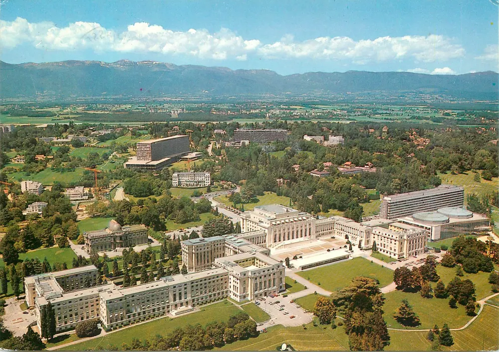 Geneve - Vue aérienne du Secteur International ONU - CICR - BIT - OMS — Francis JAEGER, n° GE 4163 - Recto