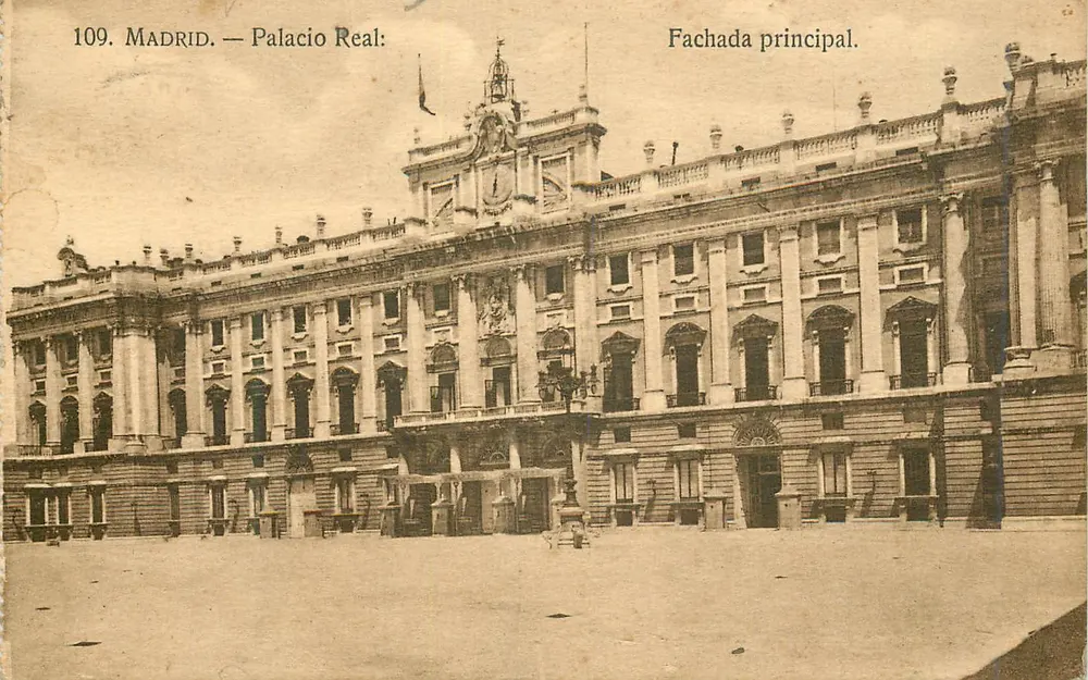 Madrid — Palácio Real: Fachada principal — Editor desconhecido, n° 109 - Frente