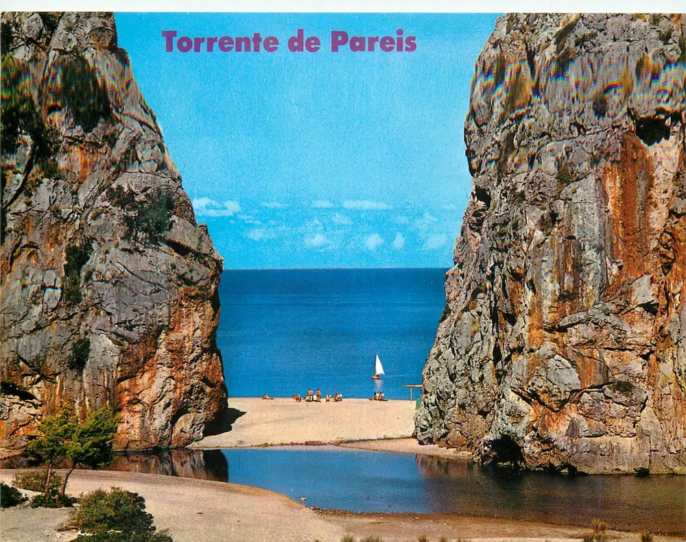 Torrente de Pareis — Strand zwischen Klippen — Verlag Cerdana, Nr. PM. 418 - Vorderseite