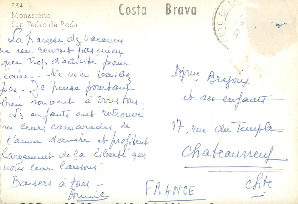 Ruínas de um mosteiro — Costa Brava — Foto Puignan - Verso