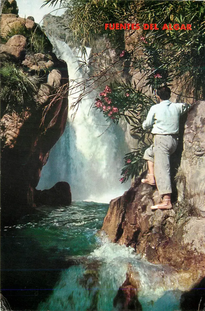 Fuentes del Algar — cascade dans un canyon rocheux — Hermán Gámana, N°2 - Recto