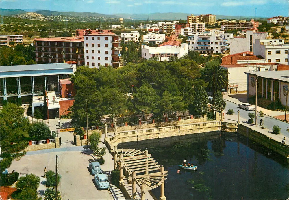 Costa Dorada - Tarragona — Vista Parcial — Foto colorida RAYMOND - Tarragona - Frente