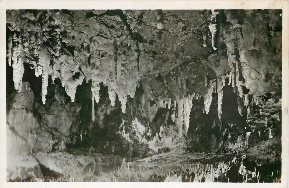 Höhle der Bären und Karlshöhle — Erpfingen/Schwäbische Alb — Echtle Photographie Nr. 1847 - Vorderseite