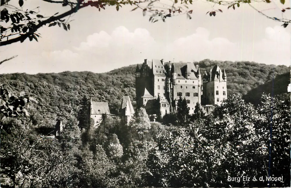 Burg Elz na Mosel — castelo em colina florestada — Verlag Albert Nonn, Koblenz/Rhein, n°11 - Frente