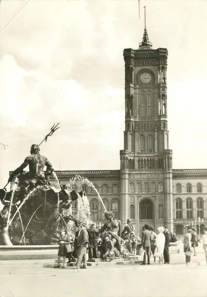 Neptunbrunnen und Rathaus — Berlin, Hauptstadt der DDR — Verlag Felix Setecki, V 11 50 B 6/70 - Vorderseite