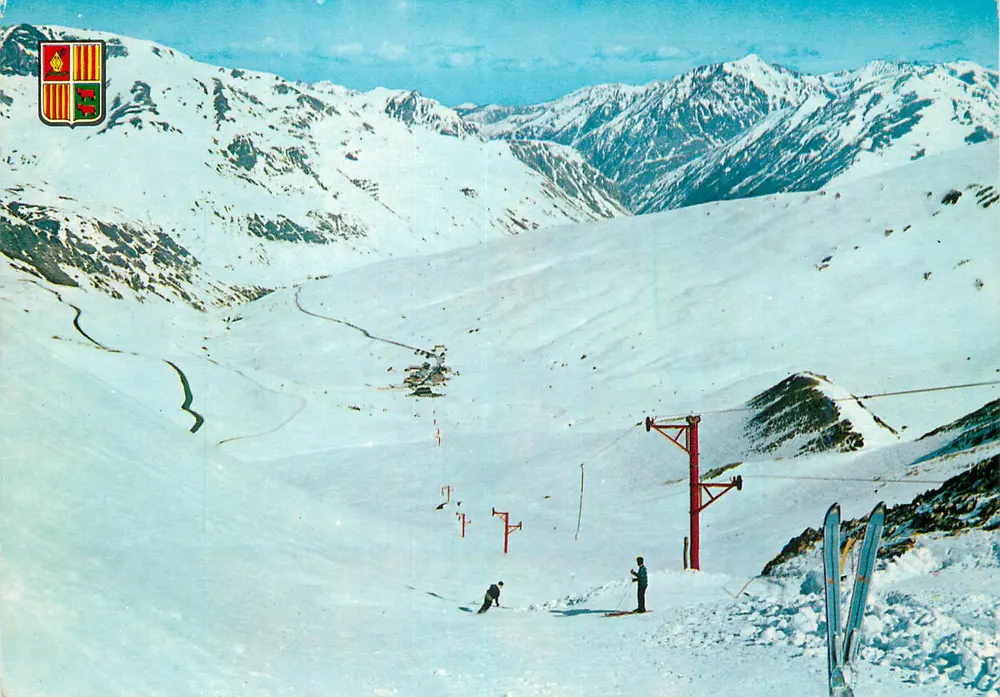 Valls d'Andorra — Teleférico do Envalira — Éditions OISO Barcelona - Frente