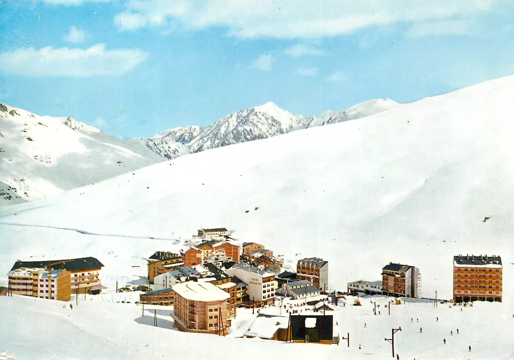 Pas de la Casa — Valls d'Andorre — Edições de Arte Clavèrol - Frente