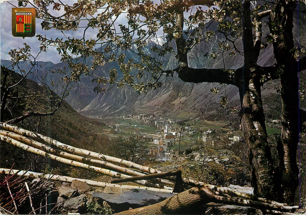 Andorra — Vue générale d'Andorra et Les Escaldes — Éditeur ESCUDO DE ORO, n° 2058 - Recto
