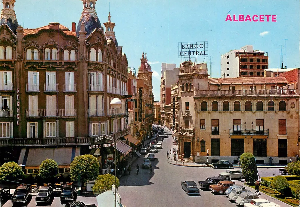 Albacete — Ansicht der Plaza del Caudillo und der Straße Marqués de Molins — Éditions J.M. Zaragoza, n° 574 - Vorderseite