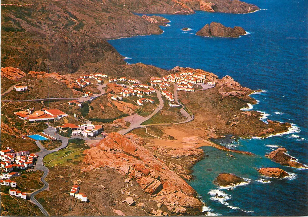 Cabo Creus — Costa Brava — Luftbild des Club Mediterranée — POSTALES INTERNACIONAL COLOR N.º GE 3436 - Vorderseite