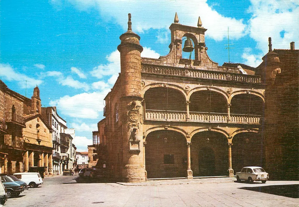 Ciudad Rodrigo — Ayuntamiento — Éditeur Arribas - Recto