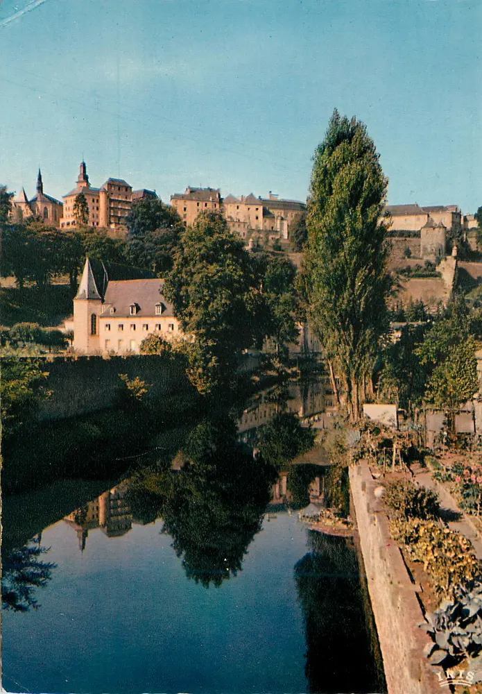 Luxemburg - Die Alzette und Ansicht der Oberstadt — E.A. Schack, Nr. 107 - Vorderseite