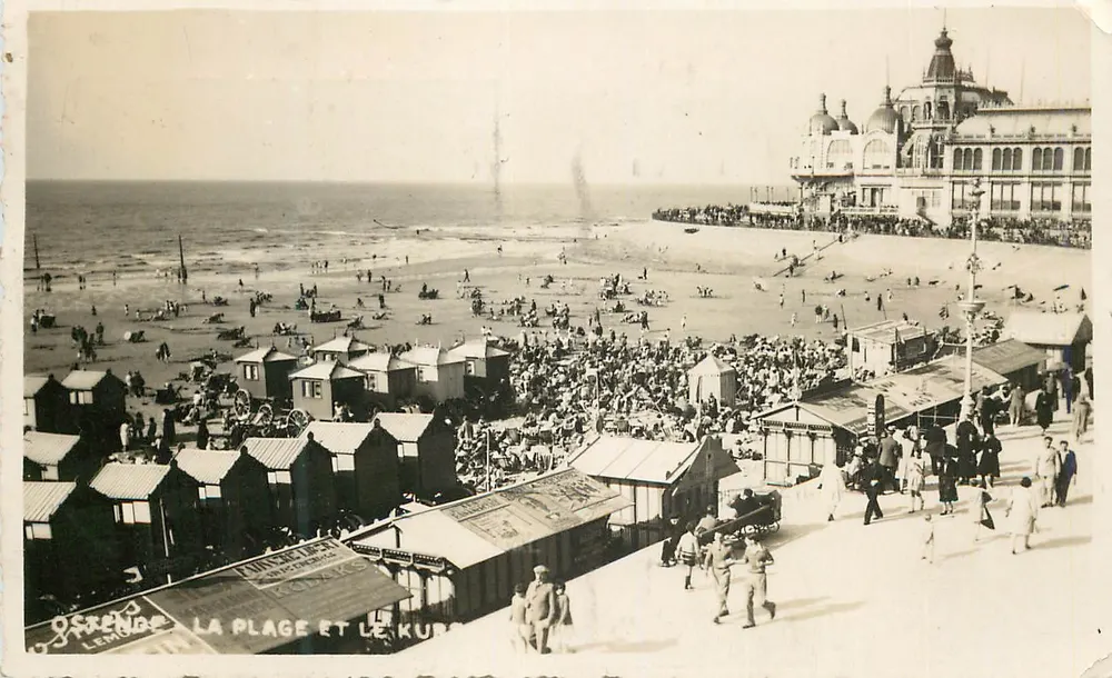 Ostende — La plage et le kurb — Éditeur : Em. Goez, 71, Digue de Mer, Ostende - Recto
