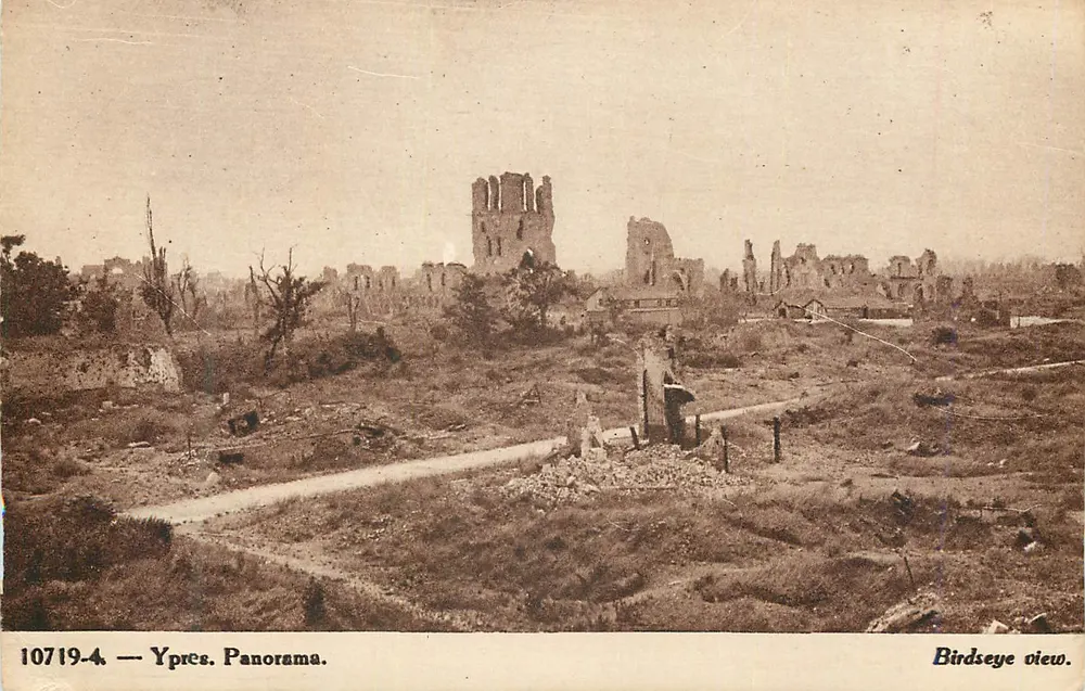 Ypres — Panorama — widok z lotu — Kolekcja Fotografii Antony d'Ypres, nr 10719-4 - Awers