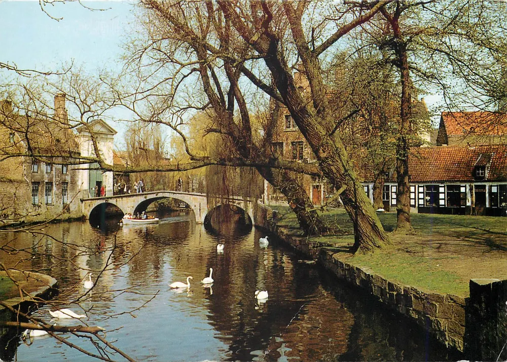 Bruges — Entrada do Béguinagem — Uitg. Thill, N.V., Bruxelas, n° 500/220 - Frente