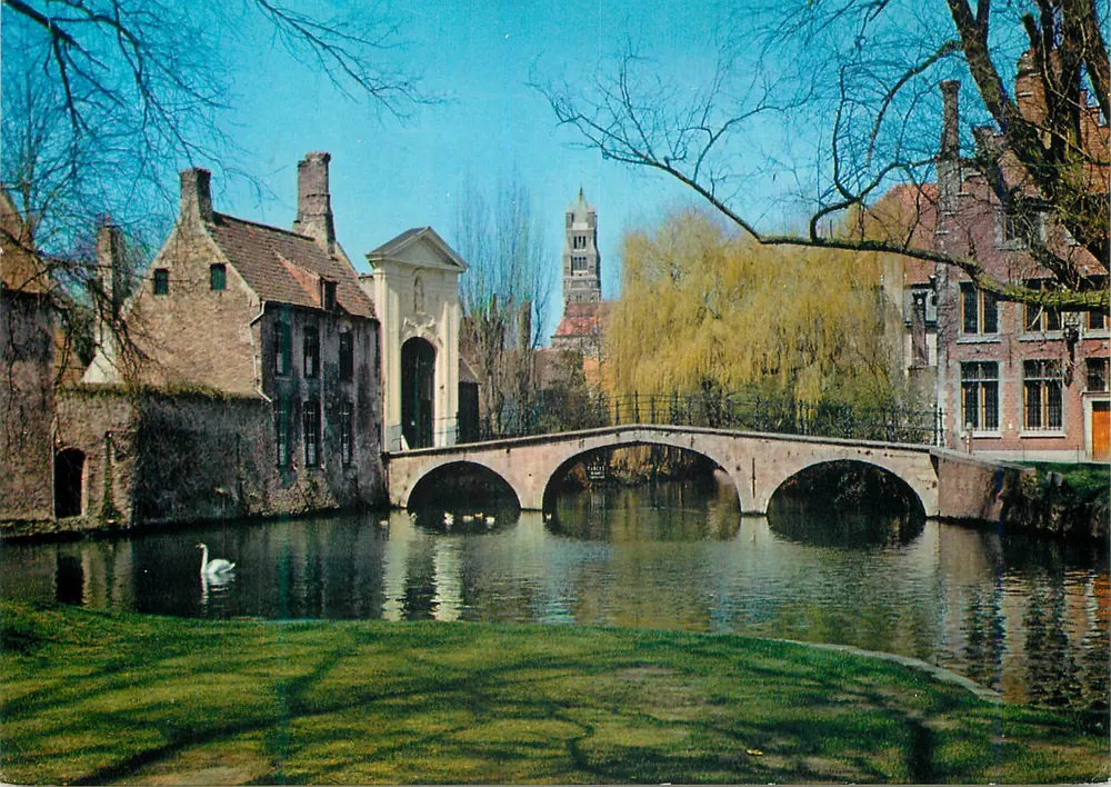 Bruges — Entrada do Princely Beguinage — editor AVM, n° 059-708622 - Frente