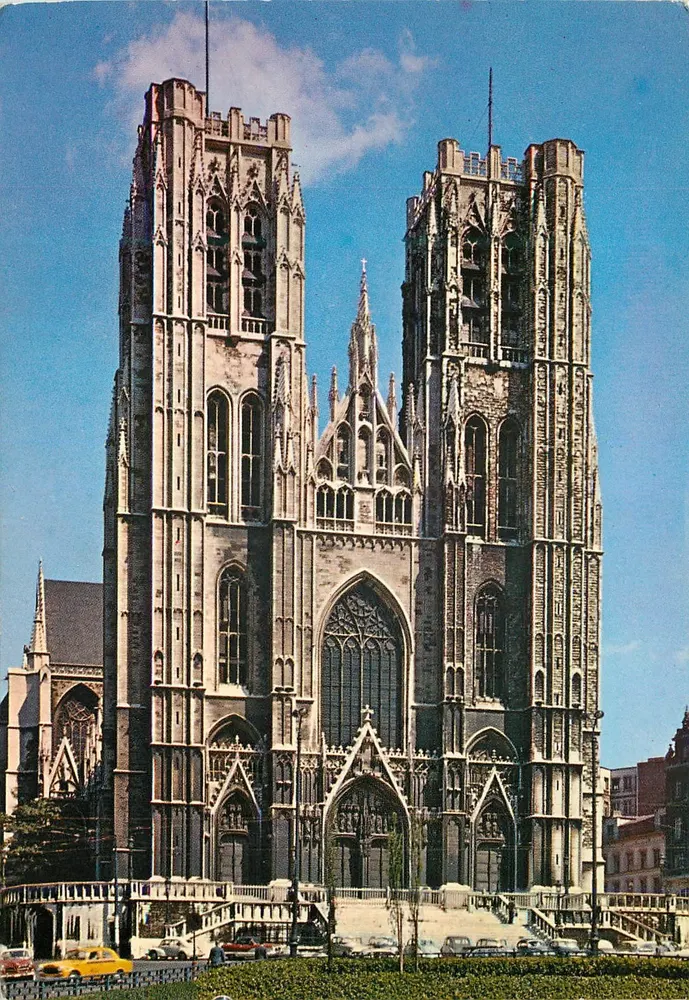 Bruxelas - Bruxelas - Catedral de São Miguel — editor Thill, S.A., número da série 100/111 - Frente
