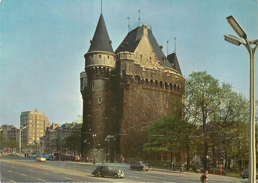 Porta de Hal — Bruxelas — editor não visível - Frente