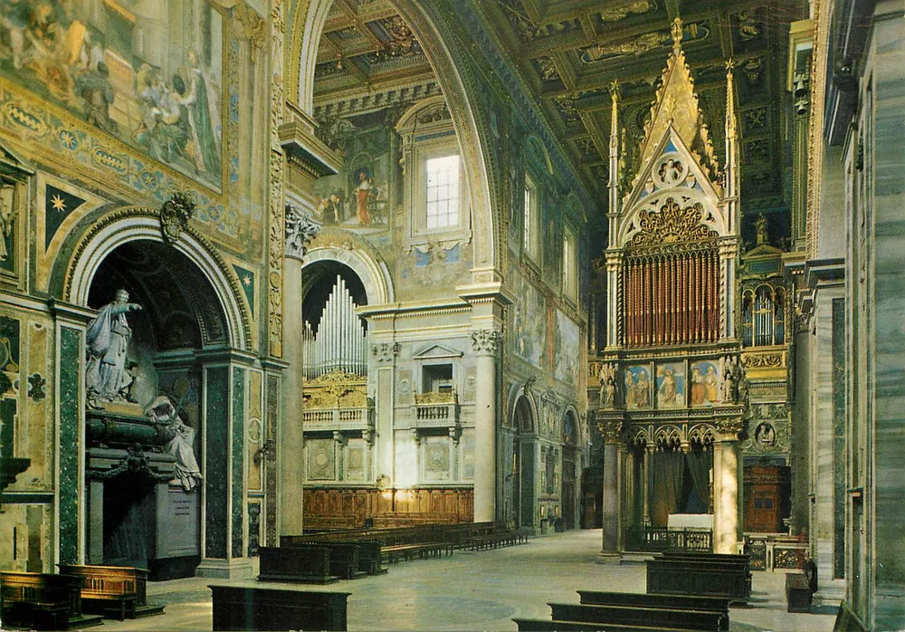 Basílica de São João de Latrão — Interior — Fotocolor Kodak Ektachrome - Frente