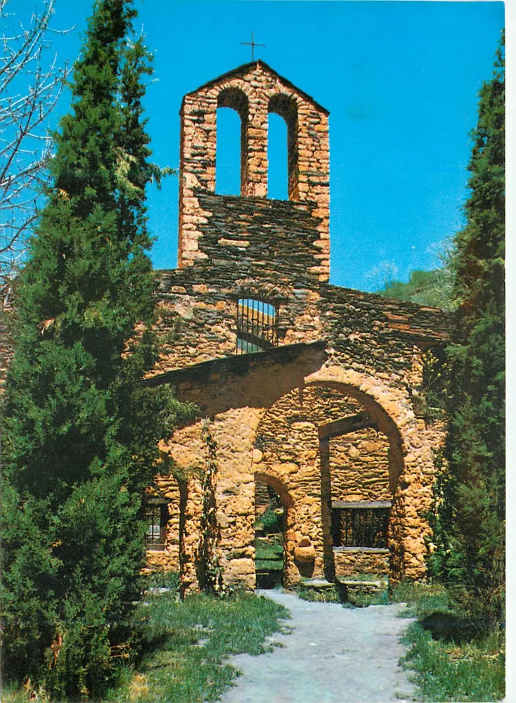 Kirche Meritxell — Reste der Kirche Notre-Dame (11. Jahrhundert) — Kolorham - Vorderseite