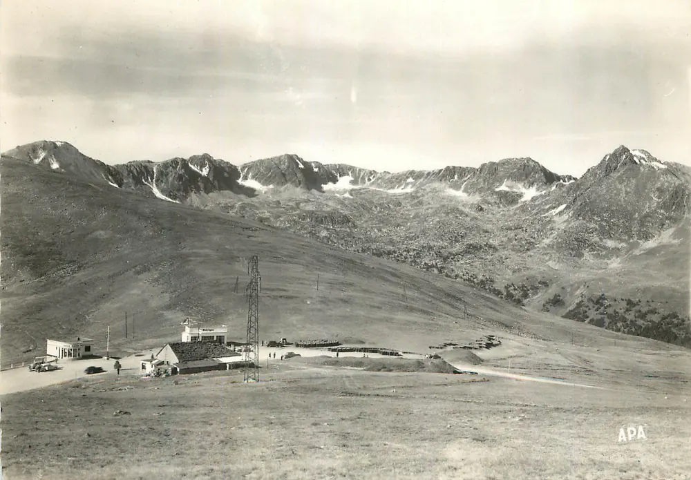 Cap del Port d'Envalira — Refugi Fra Miquel — Andorre-la-Vieille — APA - Recto