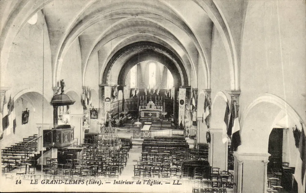 Le Grand-Lemps (Isère) — Binnenkant van de Kerk — LL. N° 14 - Voorkant