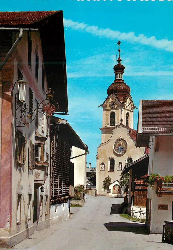 Igreja de St. Georgen — aldeia alpina — editor não identificável - Frente