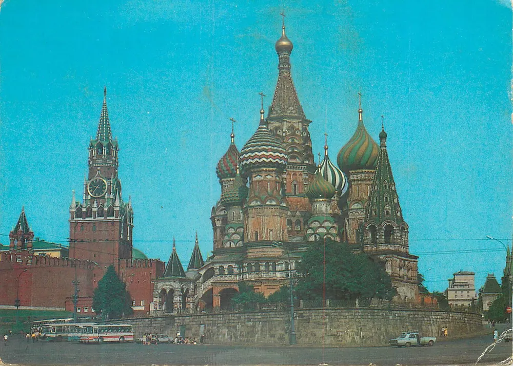 Moscou. Catedral de São Basílio e torre Spasskaya — Foto de D. Smirnova - Frente