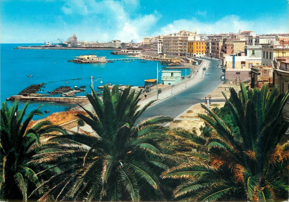 Civitavecchia — vista do porto e da cidade — editor Rotalcolor, n° 7381 - Frente