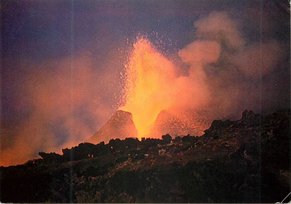 Erupção do Etna — 1978 — Baïta delle Guide - Frente