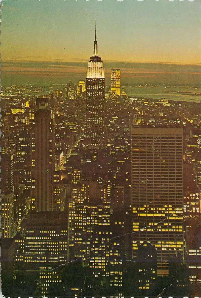 Nova York — vista do prédio Empire State ao entardecer — Manhattan Post Card Pub. Co., Inc. - Frente