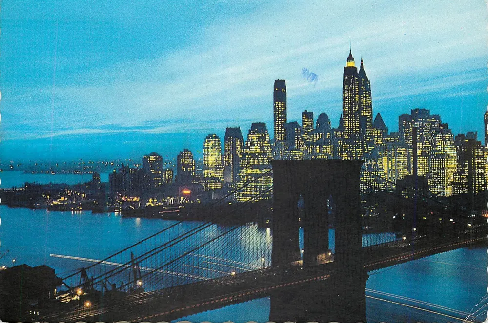 NIGHTFALL IN LOWER MANHATTAN, with Brooklyn Bridge, New York City — éditeur Alfred Manzer, Inc. n°104 - Recto