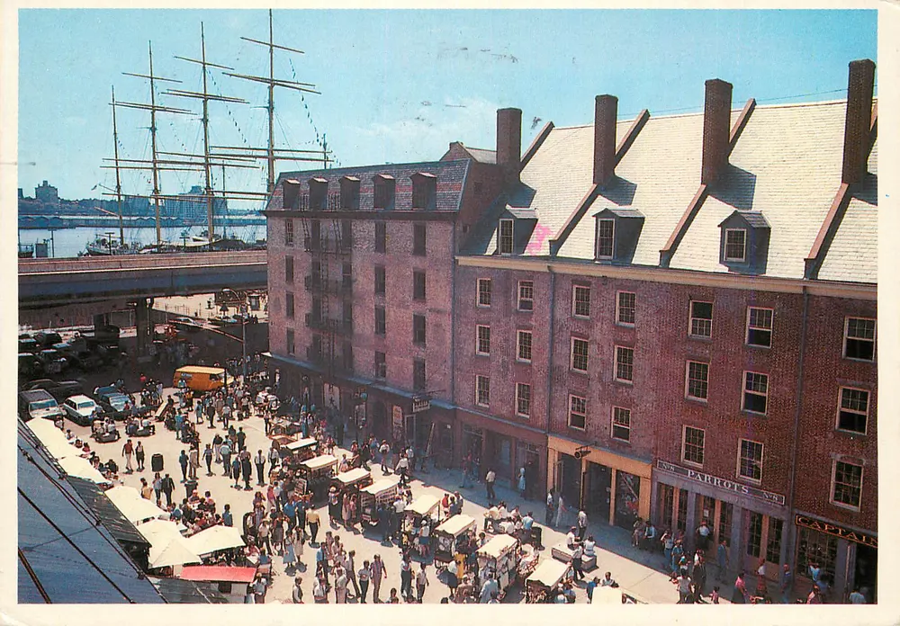 South Street Seaport — Restaurierung mit Segelschiff — Verleger Alfred Molinzer, Inc. - Vorderseite