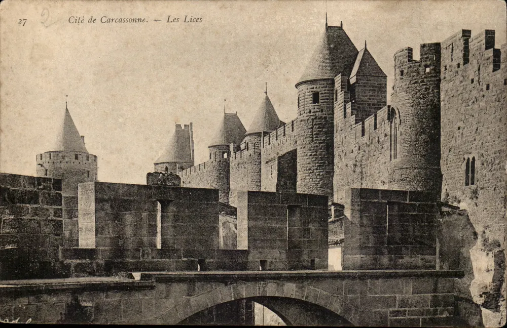 Cité de Carcassonne — Les Lices — Editor: L. Bard, n°27 - Frente